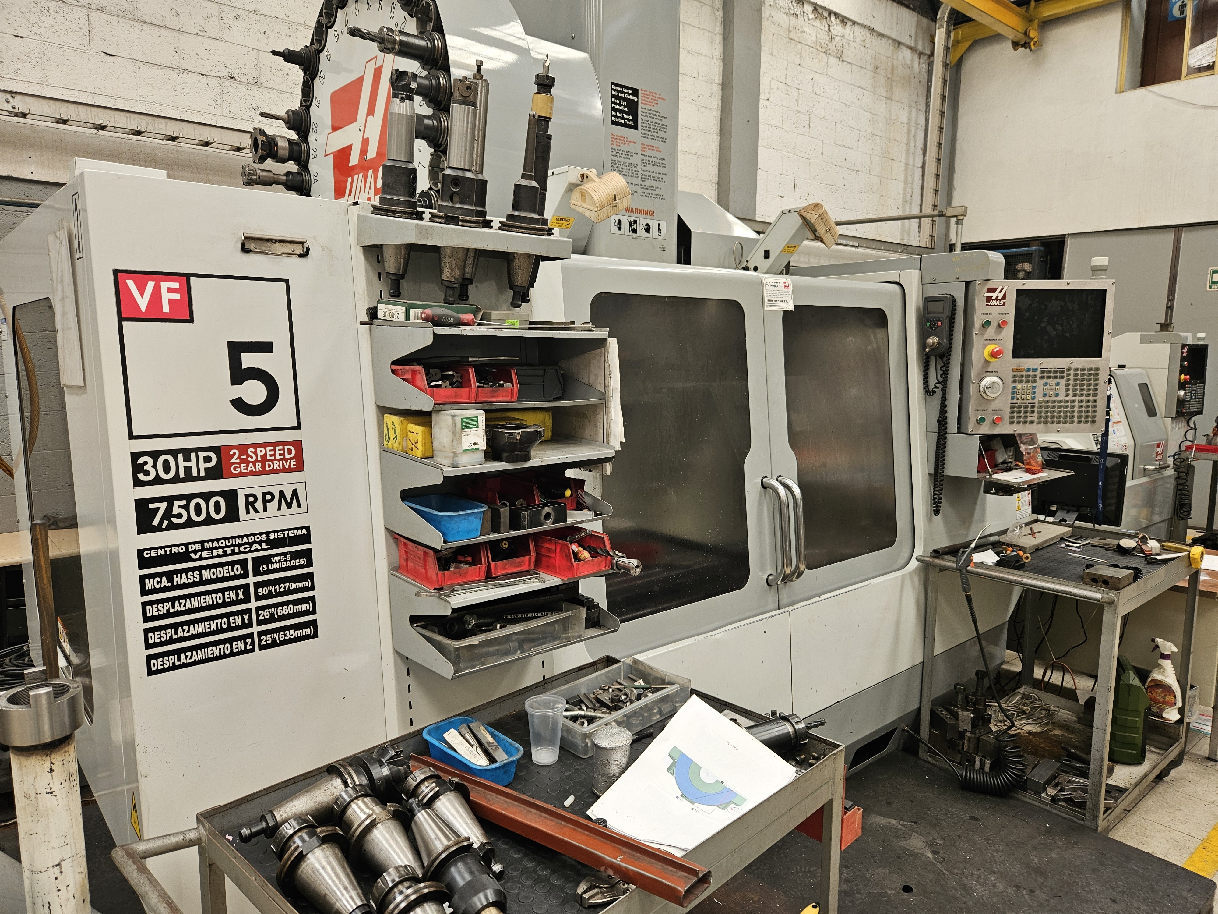 Centro de Maquinado Vertical VF5-5 HAAS